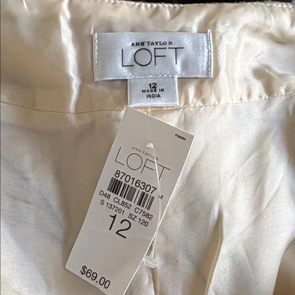 LOFT Cream Skirt with Blue and Green Embroidery - Picture 4 of 4